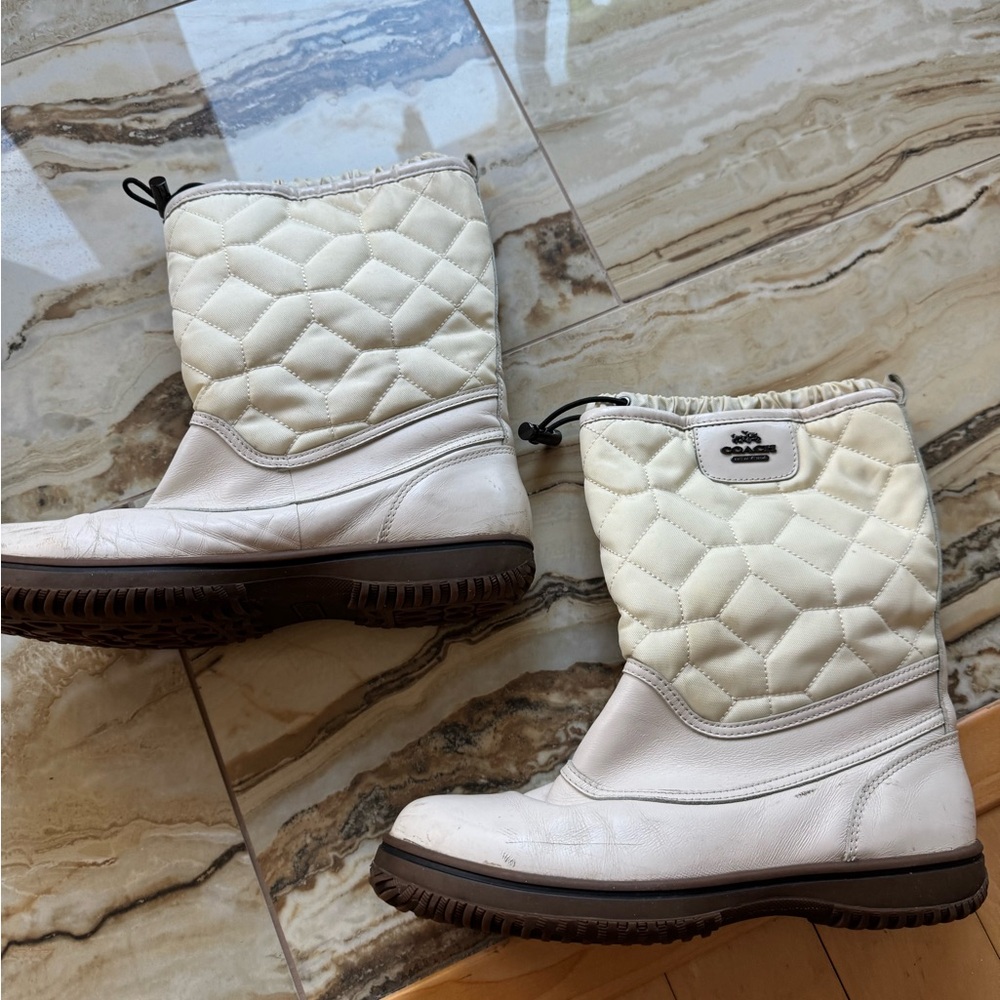 Coach snow boots size 38.5